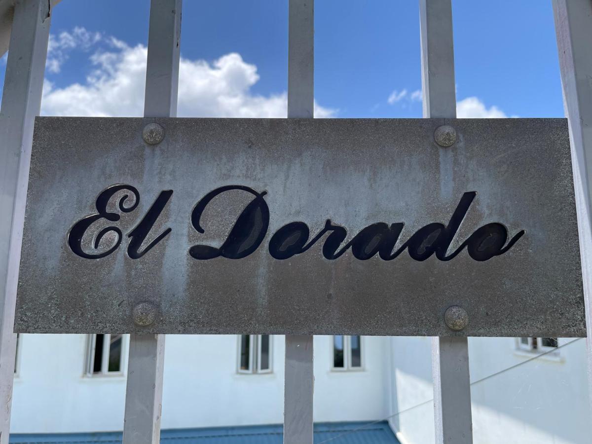Eldorado Guesthouse & Car Rental Розо Екстериор снимка