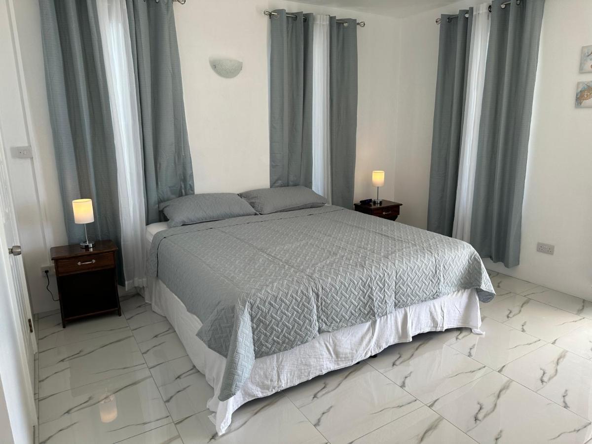 Eldorado Guesthouse & Car Rental Розо Екстериор снимка