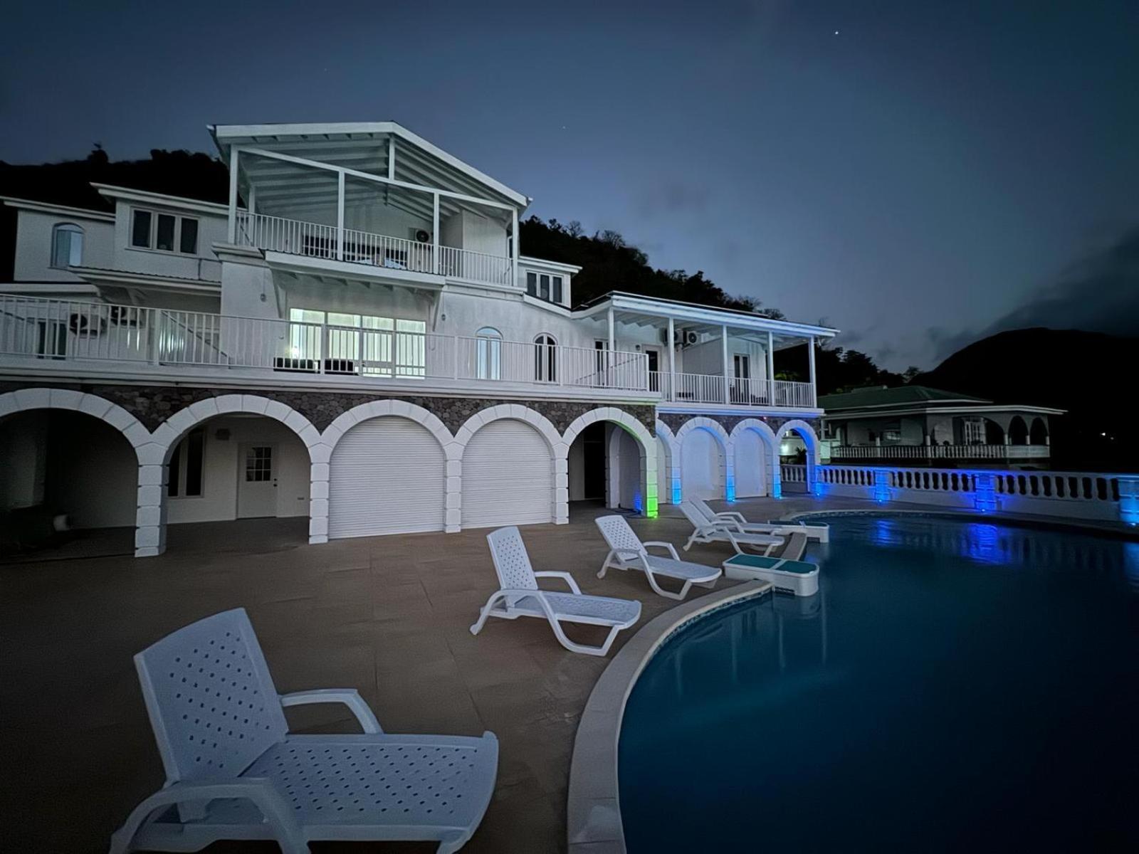 Eldorado Guesthouse & Car Rental Розо Екстериор снимка