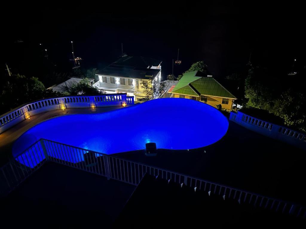 Eldorado Guesthouse & Car Rental Розо Екстериор снимка