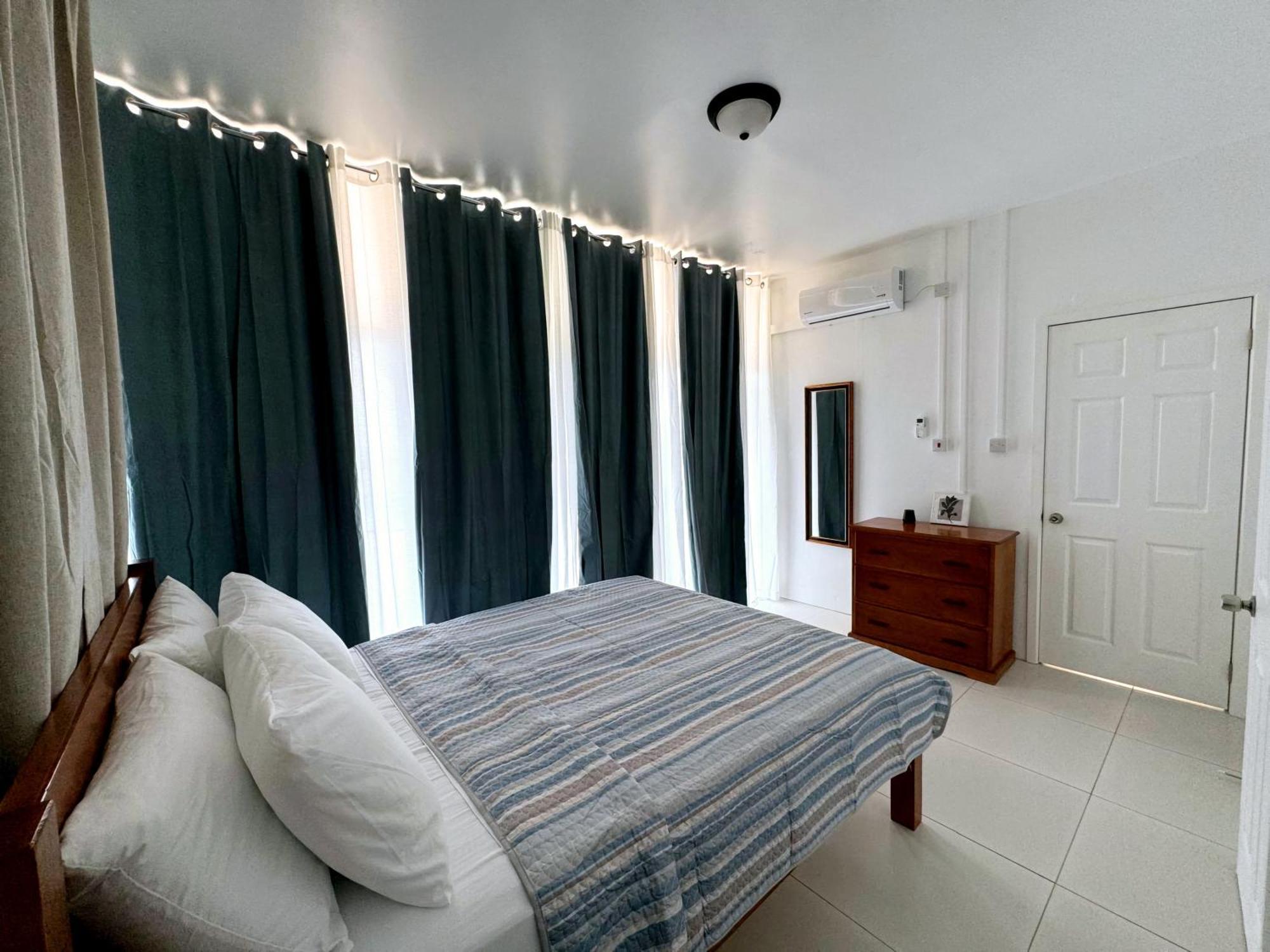 Eldorado Guesthouse & Car Rental Розо Стая снимка